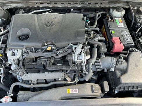 Used 2019 Toyota Camry SE w/ Convenience Package image 11