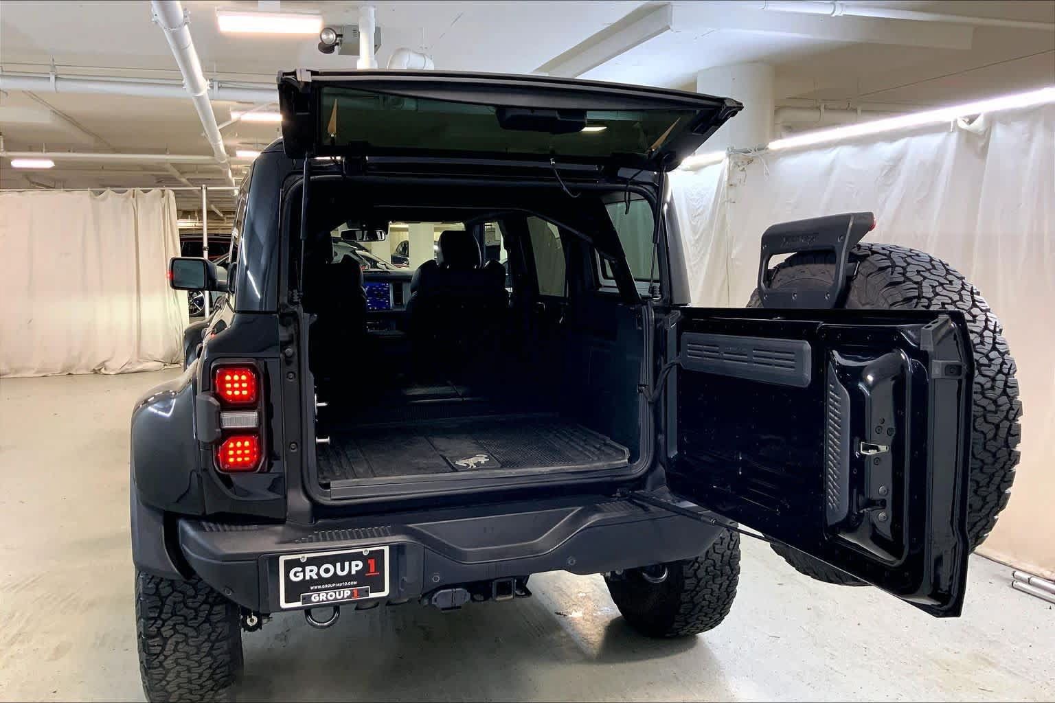 Used 2024 Ford Bronco Raptor w/ Interior Carbon Fiber Pack 6 AWD/4WD image 33