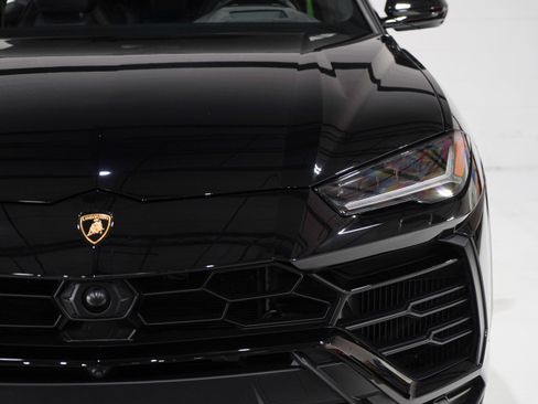 Used 2022 Lamborghini Urus AWD/4WD image 29
