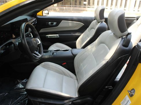 Used 2024 Ford Mustang Premium RWD image 15