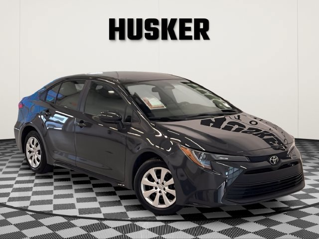Used 2026 Toyota Corolla LE FWD image 1
