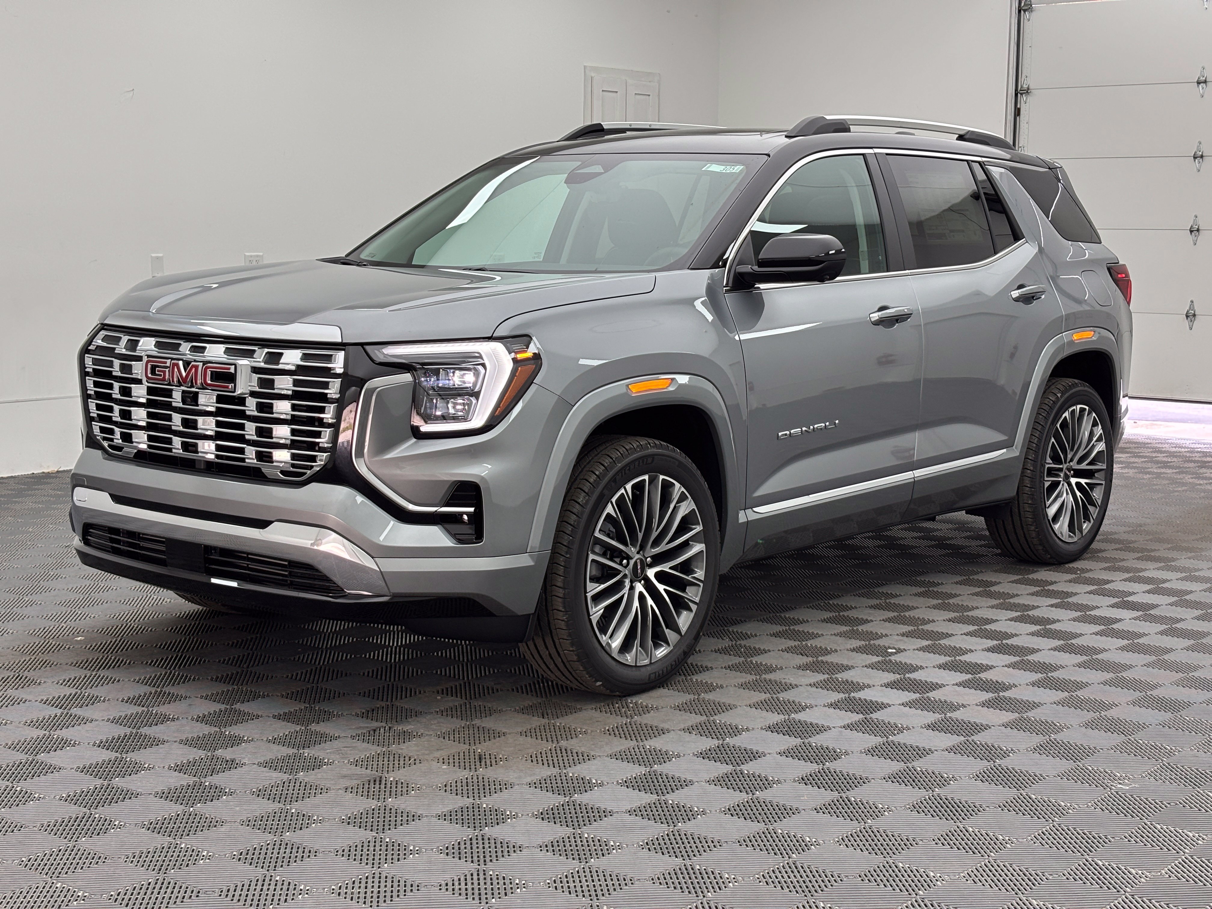 New 2027 GMC Terrain Denali w/ LPO, Floor Liner Package AWD/4WD image 2