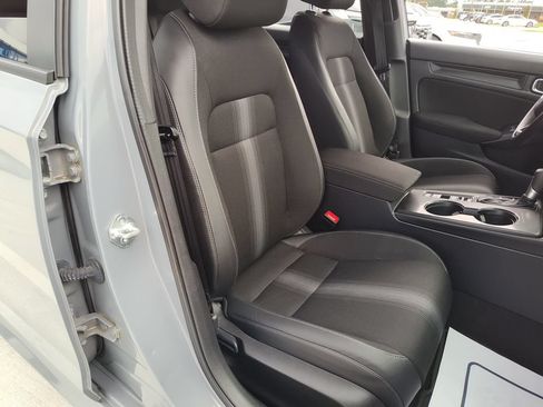 Used 2025 Honda Civic Sport image 30