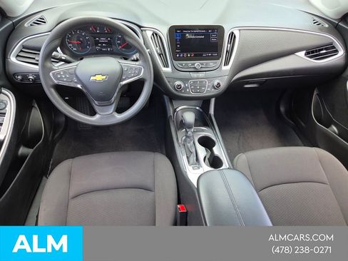 Used 2023 Chevrolet Malibu LT FWD image 17