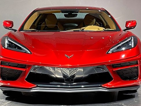 Used 2021 Chevrolet Corvette Stingray w/ Z51 Performance Package image 19