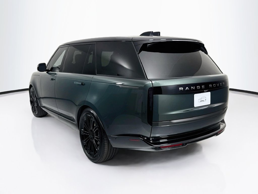 New 2026 Land Rover Range Rover Long Wheelbase SE AWD/4WD image 7