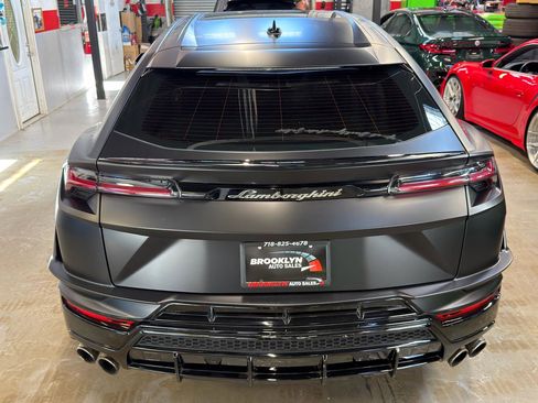 Used 2024 Lamborghini Urus S AWD/4WD image 7