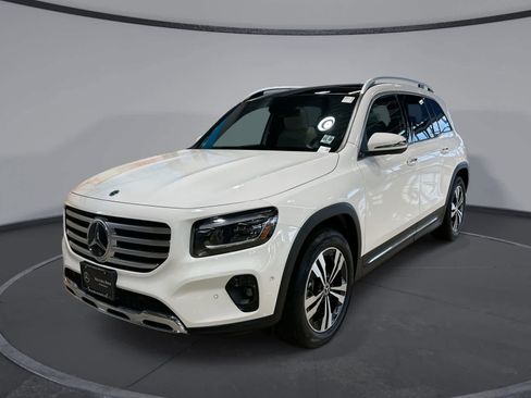 Certified 2026 Mercedes-Benz GLB 250 4MATIC image 1
