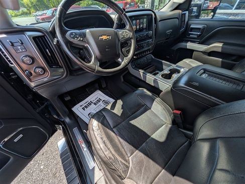 Used 2017 Chevrolet Silverado 2500 LTZ w/ Duramax Plus Package AWD/4WD image 17