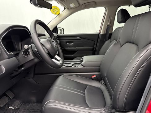 New 2026 Honda Pilot Touring image 18
