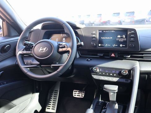 New 2026 Hyundai Elantra Sport image 18