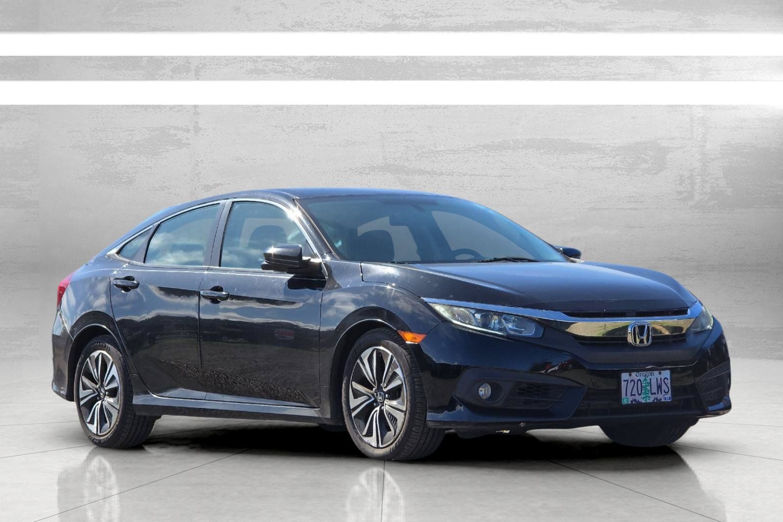 Used 2016 Honda Civic EX-T image 2