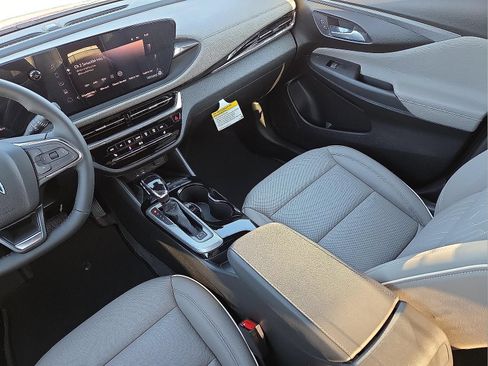 New 2026 Buick Envista Avenir FWD image 12