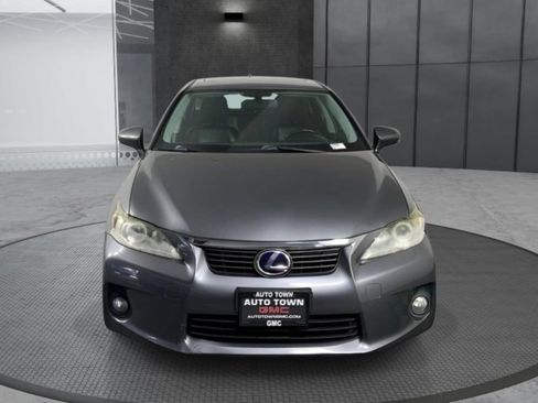 Used 2013 Lexus CT 200h w/ Premium Pkg w/Navigation FWD image 2