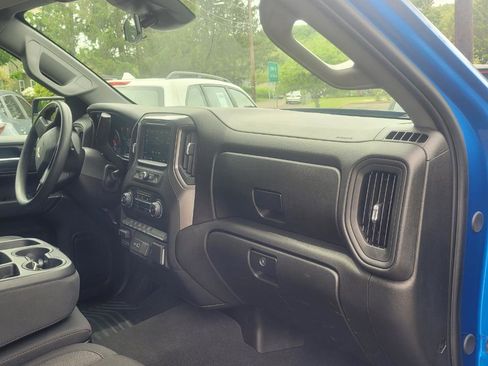 Used 2024 Chevrolet Silverado 1500 Custom AWD/4WD image 27