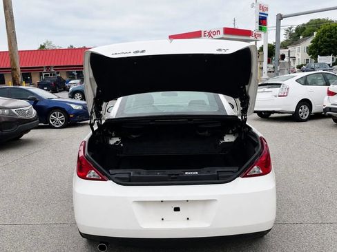 Used 2007 Pontiac G6 GT w/ Premium Package FWD image 9