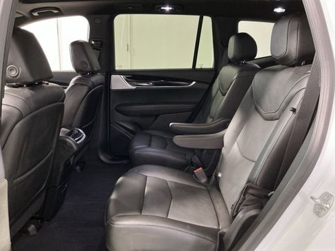 Used 2024 Cadillac XT6 Premium Luxury w/ Technology Package image 33