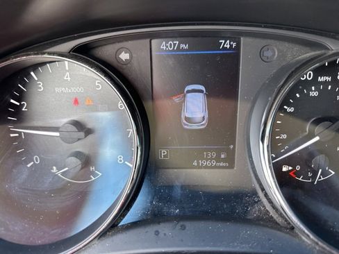 Used 2020 Nissan Rogue Sport SV image 18