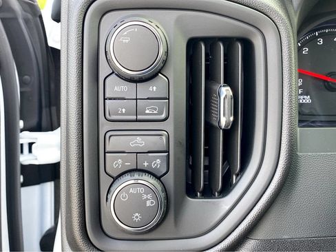 Used 2024 Chevrolet Silverado 1500 Custom AWD/4WD image 13