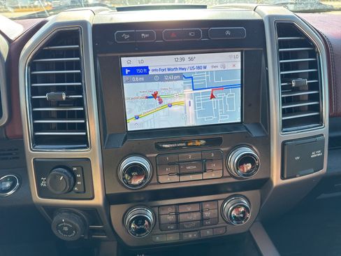 Used 2019 Ford F150 Platinum w/ Equipment Group 701A Luxury image 17