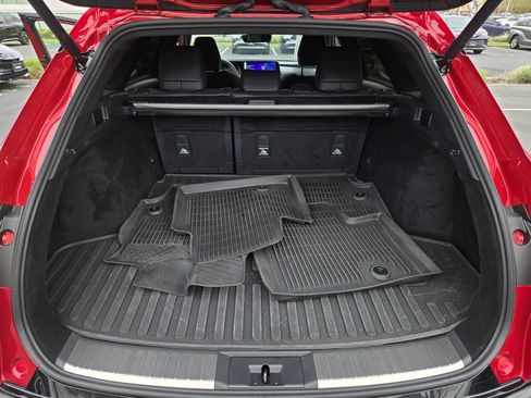 Used 2025 Toyota Crown Signia image 27