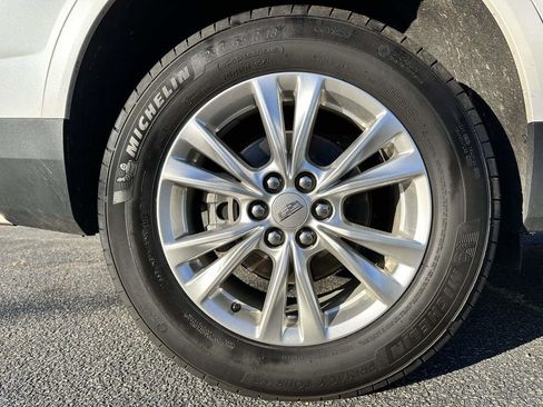 Used 2023 Cadillac XT5 Luxury AWD/4WD image 6
