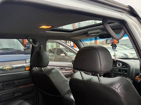 Used 2001 INFINITI QX4 4WD w/ (S02) Sport Pkg image 16