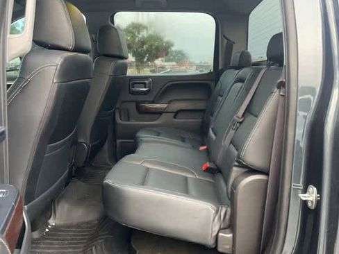 Used 2017 GMC Sierra 1500 SLE image 10