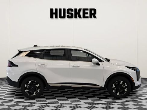 Used 2026 Kia Sportage LX AWD/4WD image 2