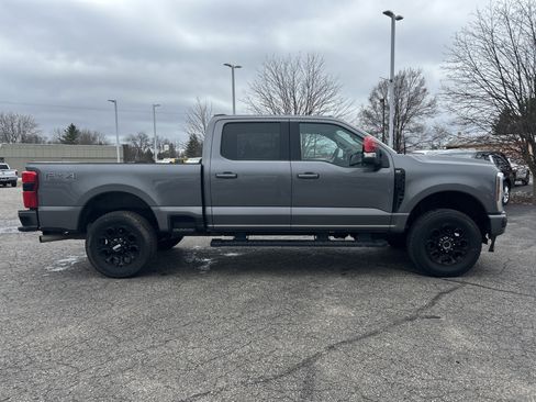 Used 2024 Ford F250 XLT w/ Black Appearance Package AWD/4WD image 3