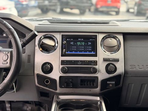 Used 2011 Ford F250 XLT w/ XLT Interior Pkg RWD image 15