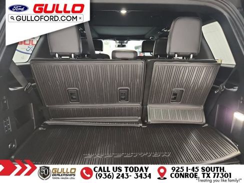 Used 2021 Ford Expedition XLT image 11
