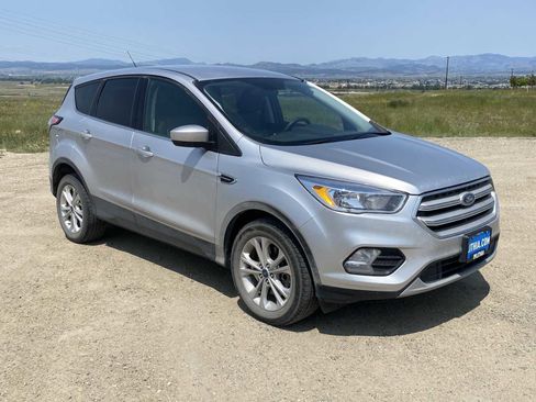 Used 2017 Ford Escape SE image 22