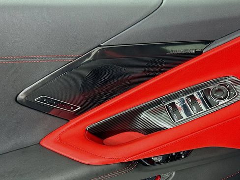 Used 2024 Chevrolet Corvette Stingray Preferred Conv w/ Z51 Performance Package RWD image 20