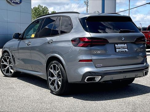 Used 2024 BMW X5 xDrive50e w/ M Sport Package AWD/4WD image 11