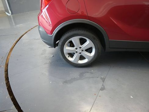 Used 2016 Buick Encore FWD image 18
