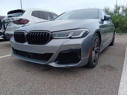 Used 2023 BMW M550i xDrive w/ Executive Package AWD/4WD image 4