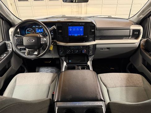 Used 2024 Ford F250 XLT w/ FX4 Off-Road Package AWD/4WD image 24