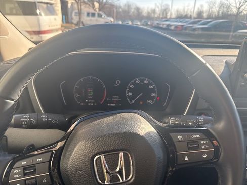 Used 2024 Honda Pilot EX-L image 4