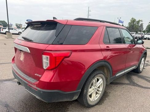 Used 2022 Ford Explorer XLT w/ Equipment Group 202A AWD/4WD image 10