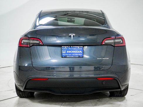 Used 2023 Tesla Model Y Long Range image 6