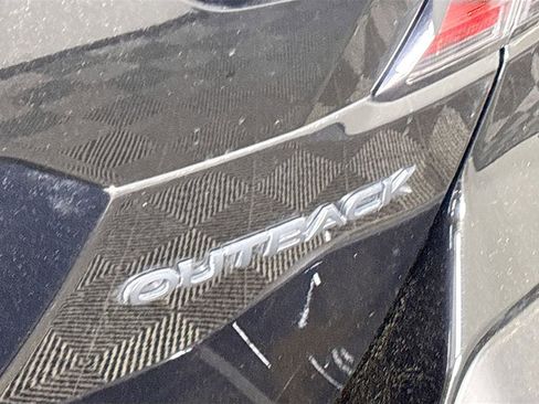 Certified 2025 Subaru Outback Onyx Edition image 25