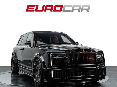 Used 2025 Rolls-Royce Cullinan Black Badge AWD/4WD image 9