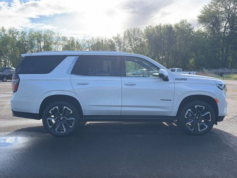 Used 2023 Chevrolet Tahoe High Country w/ Premium Package AWD/4WD image 25