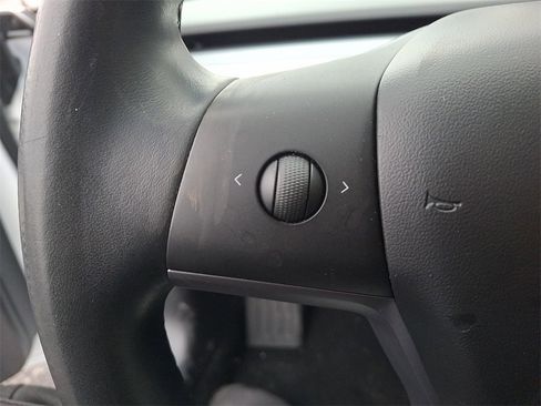 Used 2019 Tesla Model 3 Long Range image 21