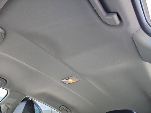 Used 2023 Toyota Camry SE image 29