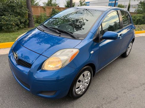 Used 2011 Toyota Yaris 4-Door Hatchback w/ PWR Pkg w/Steel Wheels FWD image 2