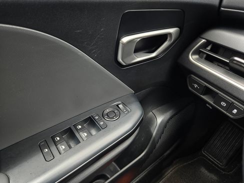 Used 2025 Kia K4 FWD image 21