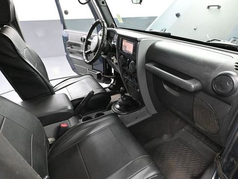 Used 2008 Jeep Wrangler Unlimited Sahara image 36