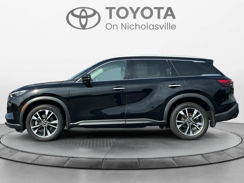 Used 2023 INFINITI QX60 Luxe AWD/4WD image 2